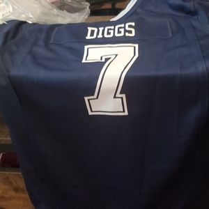 Brand new Custom NFL Dallas Cowboys #7 Jersey
